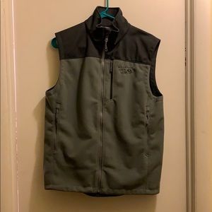 Mountain Hardwear tech vest